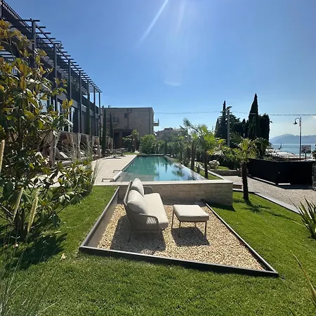 Apartament Luxury La Baia - Penthouse Torri Del Benaco