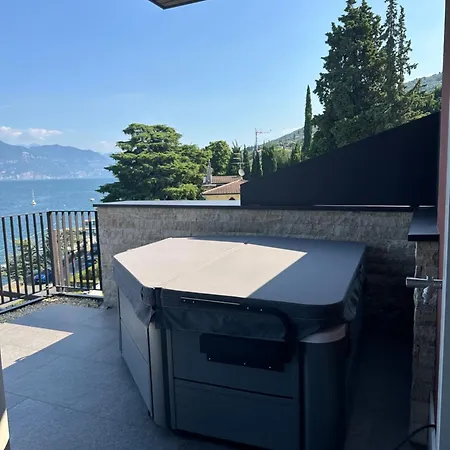 Apartmán Luxury La Baia - Penthouse Torri Del Benaco